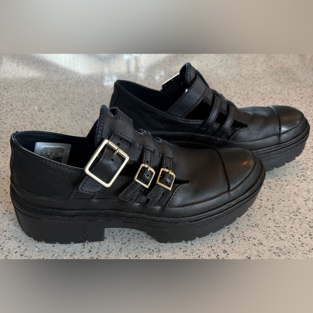 Converse Black Leather Women's Loafers with Buckles